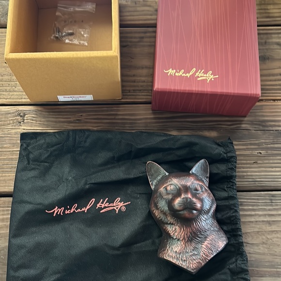 Pottery Barn Bronzed Oil Hand Cast Cat Shaped Door Knocker 🐈 - Picture 2 of 16